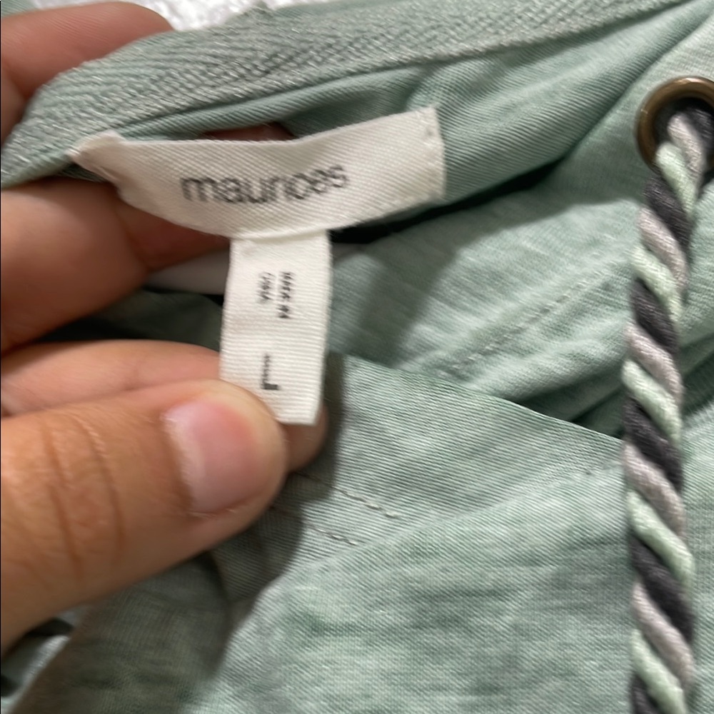 Maurices Women’s Graphic Long Sleeve Hooded Tee - Picture 8 of 11